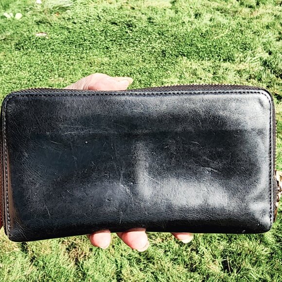 Chloe June Bow Embellished Black Tan leather long zippy wallet - Picture 3 of 16